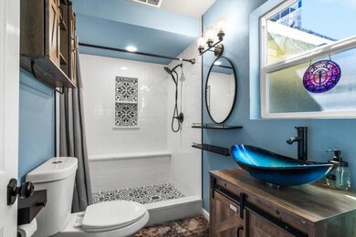 752 West St, Redding, CA 96001 - photo 6