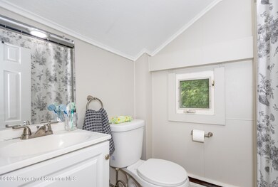 969 Throop St, Dunmore, PA 18512 - photo 7