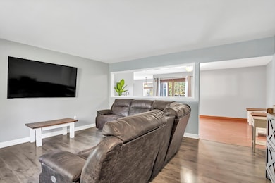 22115 Derby Rd, Woodhaven, MI 48183 - photo 6