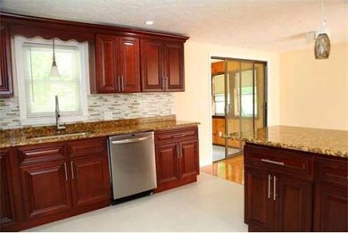 25 Lantern Ln, Randolph, MA 02368 - photo 3