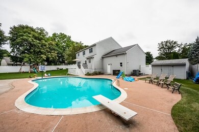 7 Moore Cir, Danvers, MA 01923 - photo 4