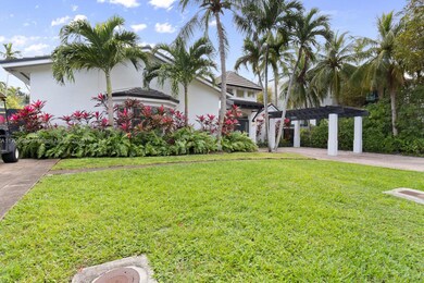 140 W Mashta Dr, Key Biscayne, FL 33149 - photo 2