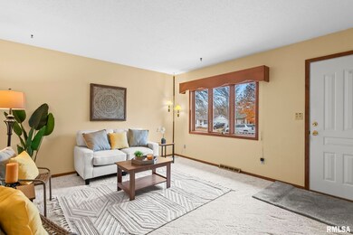 55 Buckingham Rd unit 1, Chatham, IL 62629 - photo 4