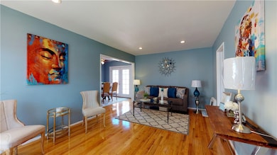 3625 Candlewood St, Lakewood, CA 90712 - photo 3