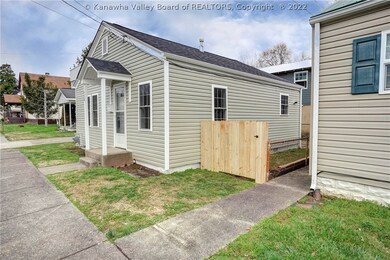 1608 W Virginia Ave, Dunbar, WV 25064 - photo 3