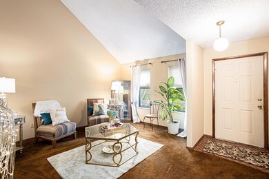 636 Farler Dr unit B, Columbus, OH 43213 - photo 6