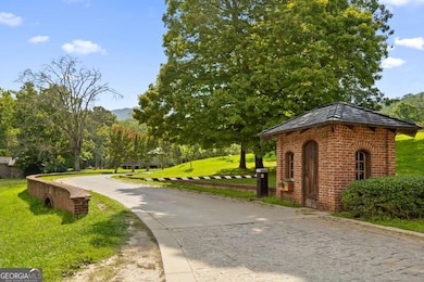 The second gate welcomes you  into the residential community.