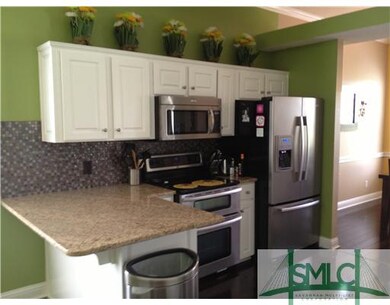 Kitchen. STAINLESS STEEL APPLIANCES