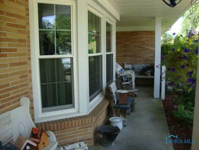 113 Charles St, Archbold, OH 43502 - photo 2