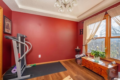 2429 W 60th Place, Davenport, IA 52806 - photo 6