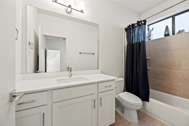 9611 Marlive Ln unit D, Houston, TX 77025 - photo 6