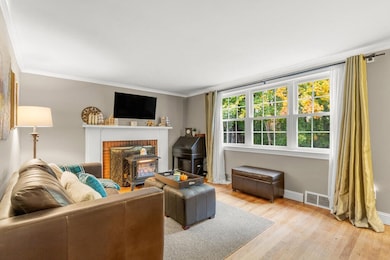 10 Maple St, Hudson, MA 01749 - photo 7