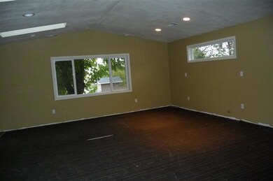 1235 Triangle Dr, Central Point, OR 97502 - photo 5