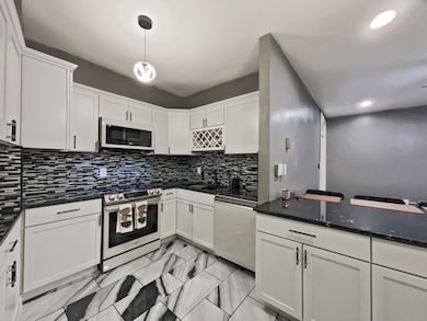 Kimball Towers unit 706, Springfield, MA 01103 - photo 3