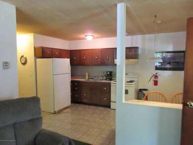 140 Azalea Drive 053