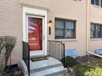 721 N Eton St unit 13, Birmingham, MI 48009 - photo 2