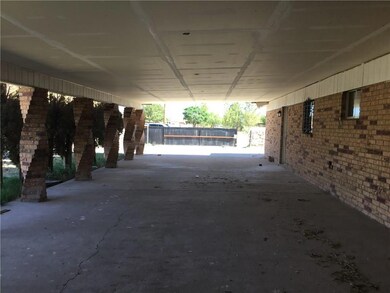 11630 Valle Lindo Dr, El Paso, TX 79927 - photo 4