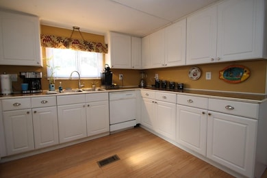 846 Broadway unit 38, Saugus, MA 01906 - photo 6