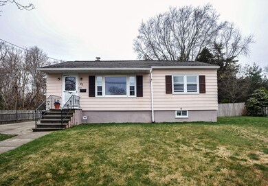 37 Howard St, North Dartmouth, MA 02747 - photo 3