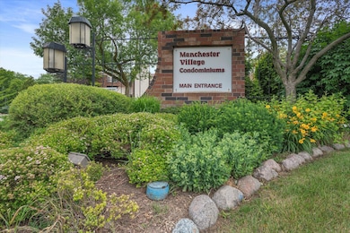 2230 W Good Hope Rd unit 25, Milwaukee, WI 53209 - photo 3