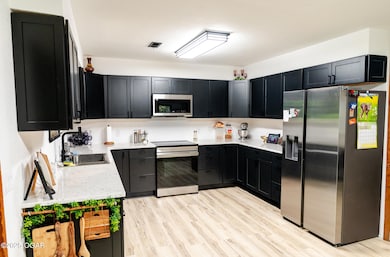 303 N Hudson Ave, Aurora, MO 65605 - photo 7