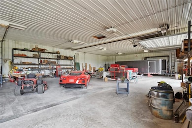 19724 365th St, Earlham, IA 50072 - photo 7