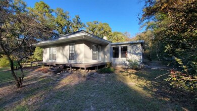 116 Isle of Paradise Rd, Crawfordville, FL 32327 - photo 2