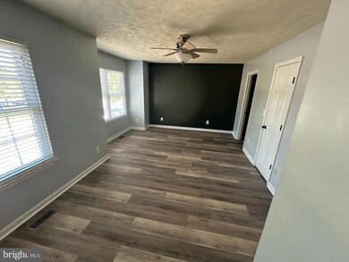 205 Sterling Ct, Stafford, VA 22554 - photo 5