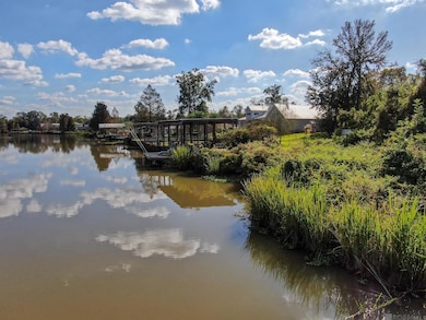 14390 Bayou Terrace Dr, St. Amant, LA 70774 - photo 2