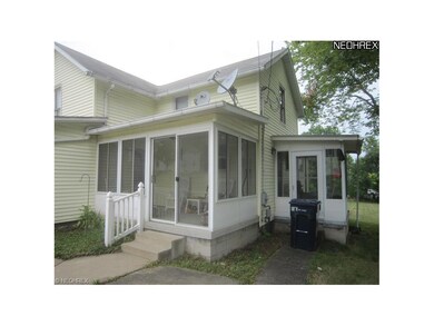 Close-up view of 14'x 8' enclosed sun-porch and 8'