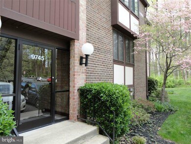 9745 Kings Crown Ct unit 101, Fairfax, VA 22031 - photo 7