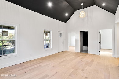 2127 Sevier Ave, Knoxville, TN 37920 - photo 7