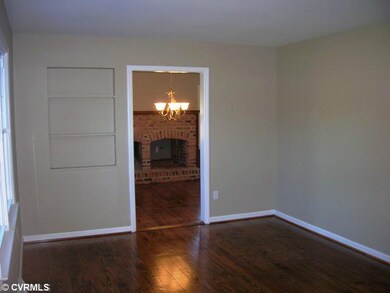 Living Room - Beautiful Living room with refinishe