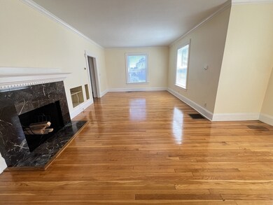 115 Ocean St unit 1, Lynn, MA 01902 - photo 2