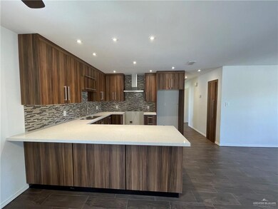 810 W Cancun St, Weslaco, TX 78599 - photo 4