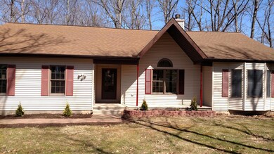 2455 Horseshoe Dr, East Stroudsburg, PA 18301 - photo 4