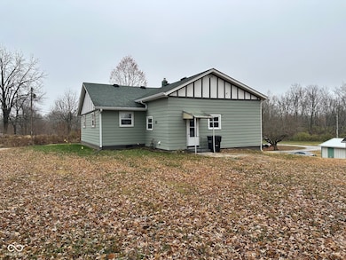 310 S Nebraska St, North Salem, IN 46165 - photo 3