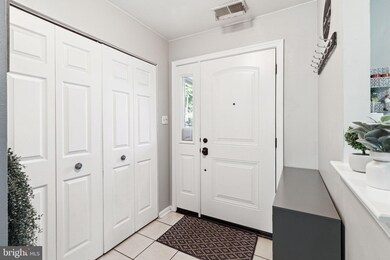 419 Snowflake Cir, Norristown, PA 19403 - photo 2