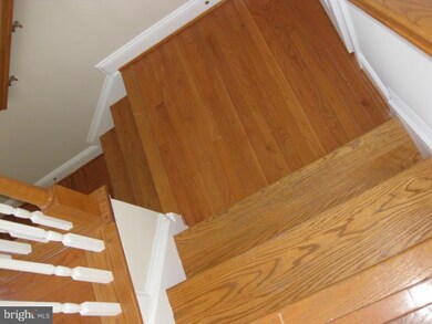 3923 Bryant Park Cir, Burtonsville, MD 20866 - photo 5