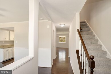 6055 Bonnie Bern Ct, Burke, VA 22015 - photo 2