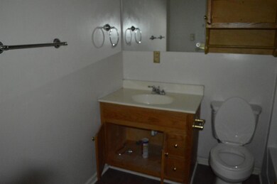 409 Haddix St, Harrodsburg, KY 40330 - photo 6