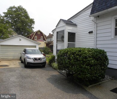 143 E Roland Rd, Brookhaven, PA 19015 - photo 3