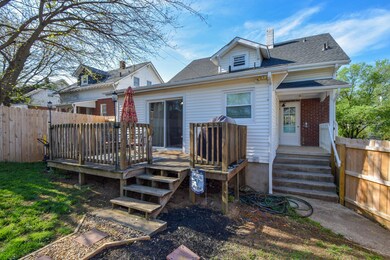 2155 Mountain View Terrace SW-large-006-