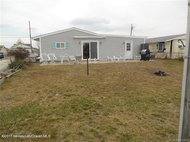 13 W Mohawk Dr, Little Egg Harbor Township, NJ 08087 - photo 4