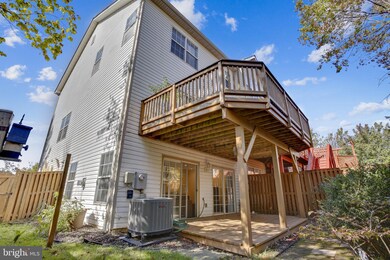 2459 Fox Stream Ln, Herndon, VA 20171 - photo 6