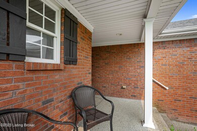 559 Forest Ridge Dr, Mount Washington, KY 40047 - photo 3