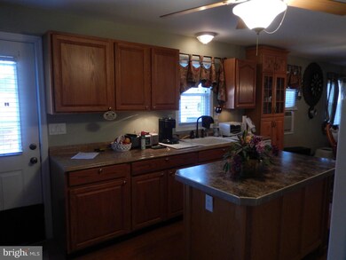 7333 Grand Brooks Rd unit 7, Spotsylvania, VA 22551 - photo 2