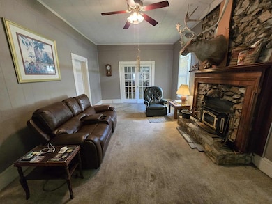 613 W Central Ave, Fitzgerald, GA 31750 - photo 4