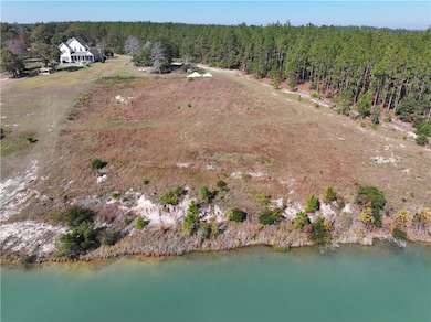 200 Northshore Ave, Jesup, GA 31545 - photo 2