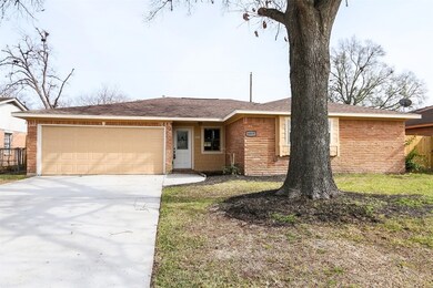 6019 Pebble Ln, Houston, TX 77087 - photo 2